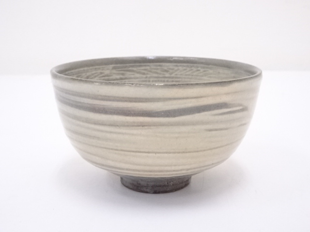 刷毛目三嶋茶碗